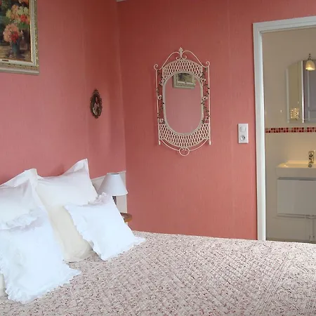 Chateau De Bourrassol Menetrol