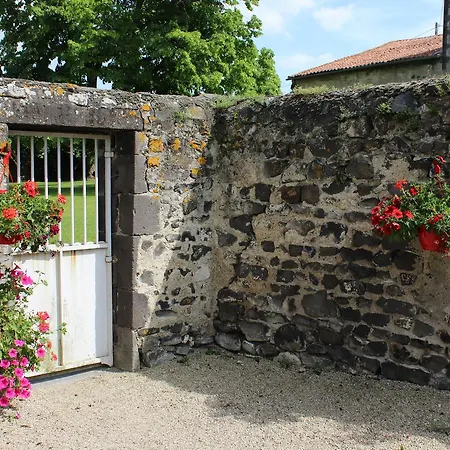 فندق مبيت وإفطار Chateau De Bourrassol